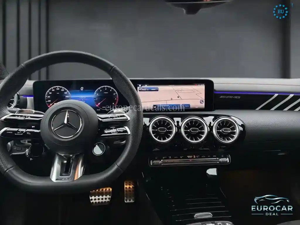 Mercedes-Benz CLA 35 AMG