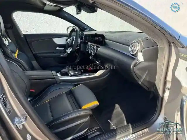 Mercedes-Benz CLA 45 AMG Shooting Brake