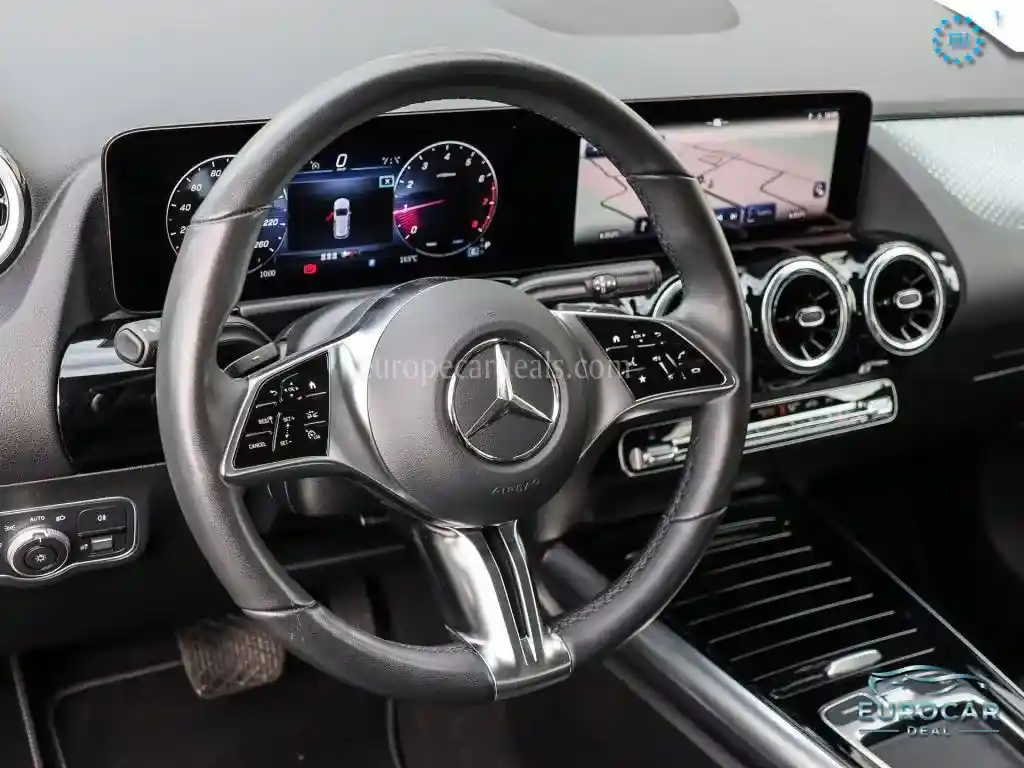 Mercedes-Benz B 220