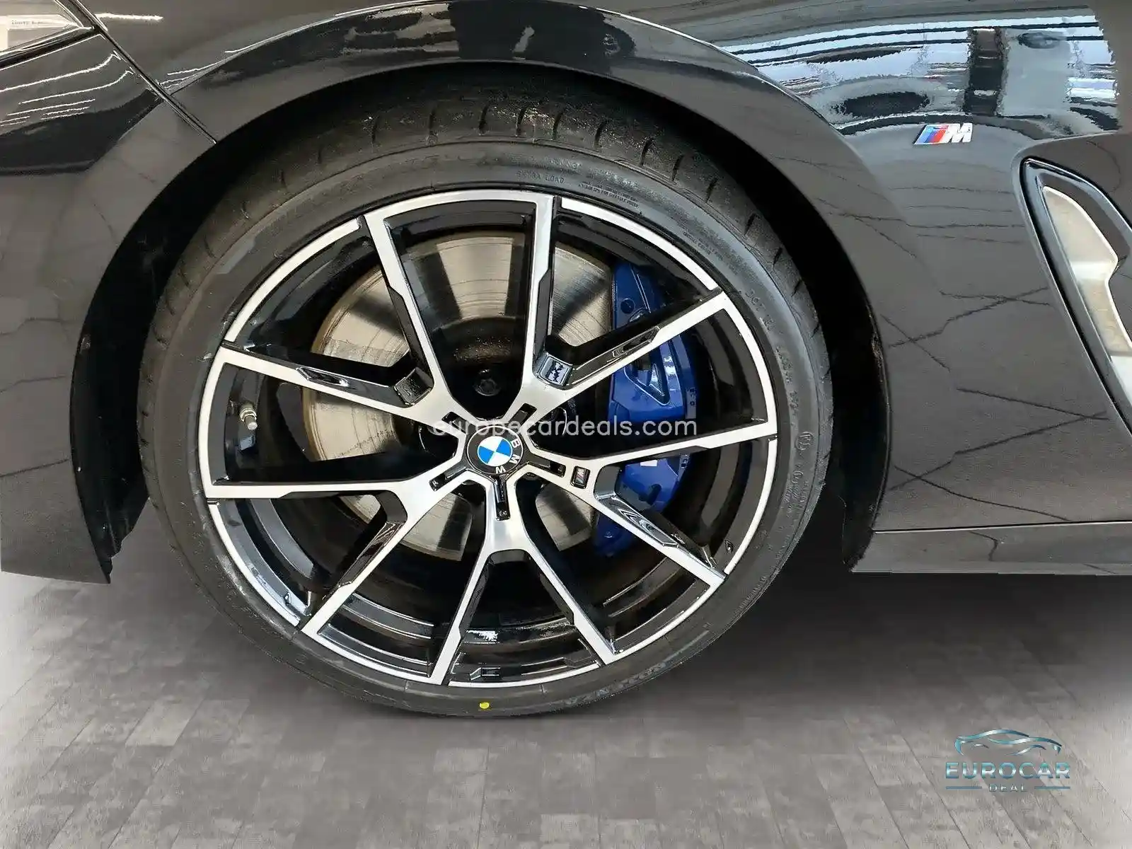 BMW 840