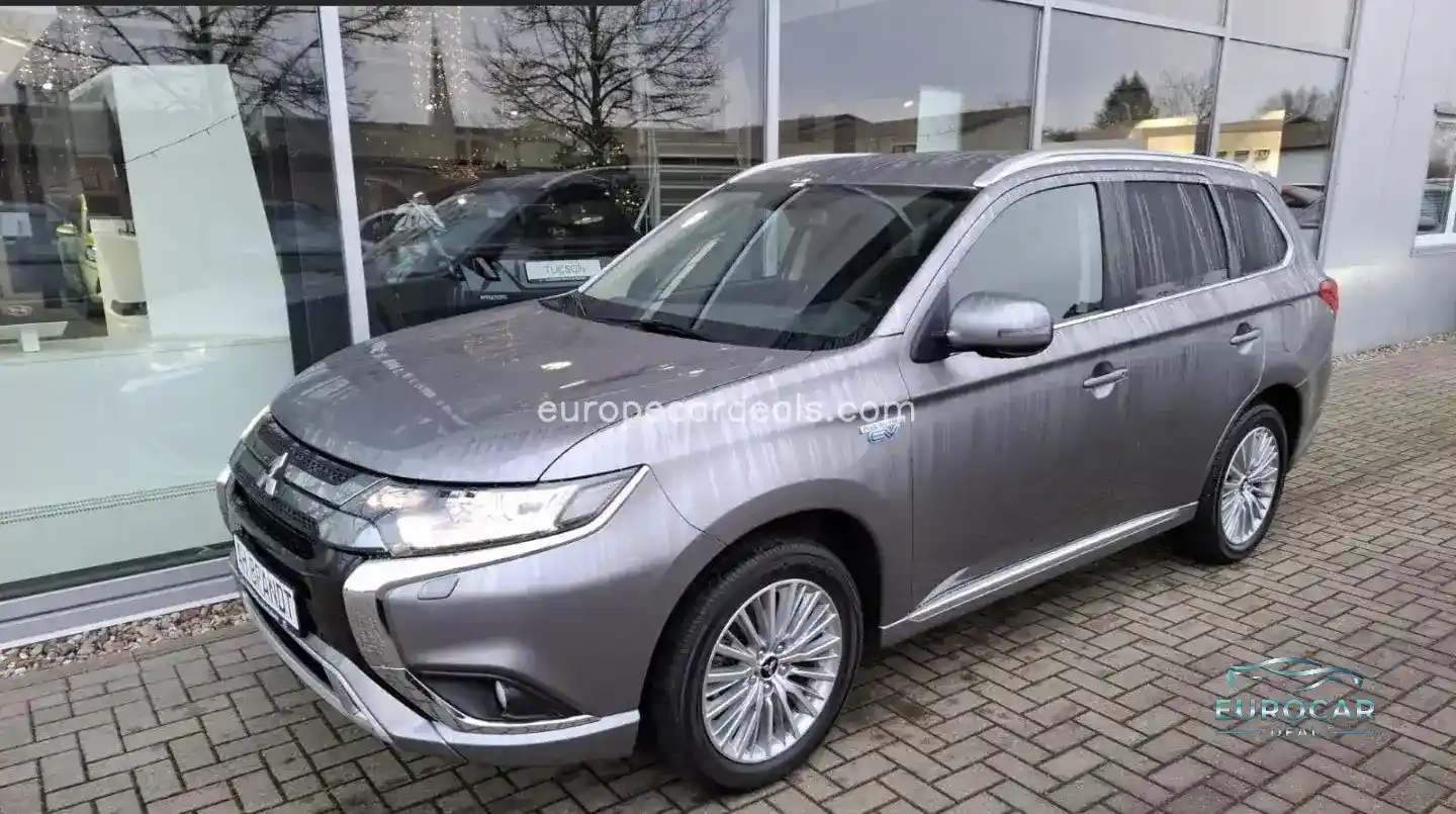 Mitsubishi Plug-in Hybrid Outlander