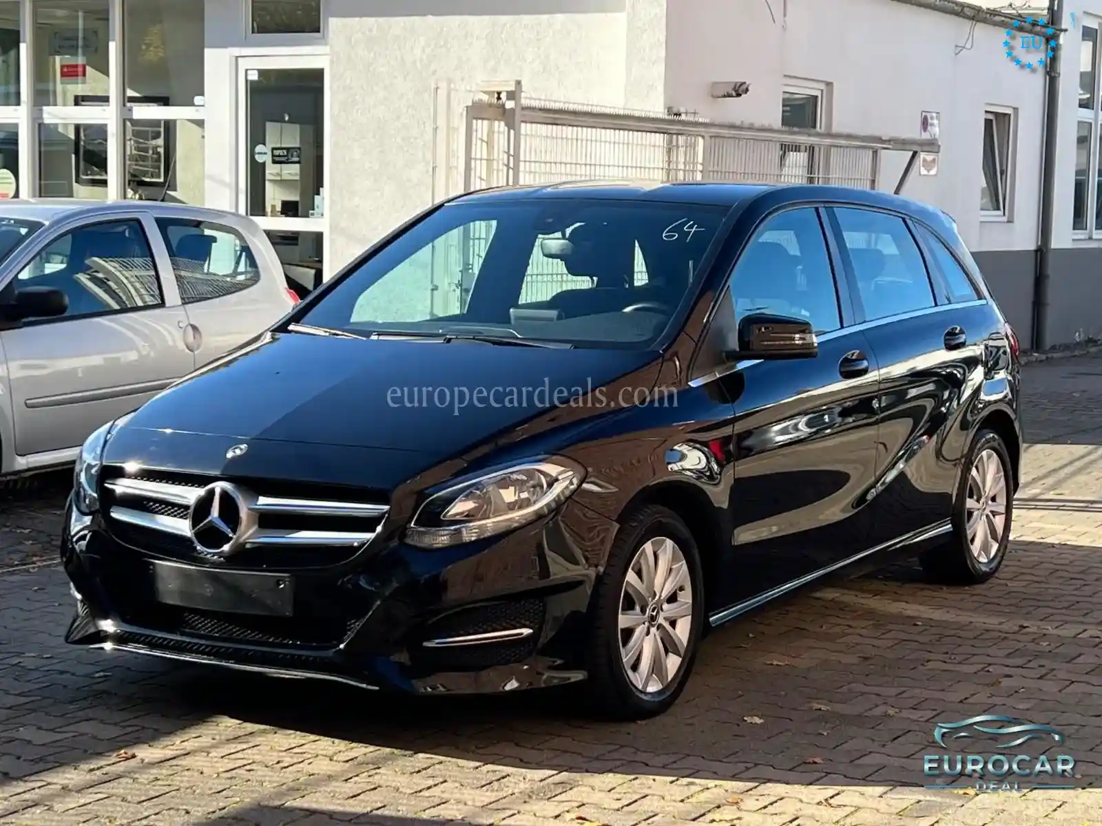 Mercedes-Benz B 180