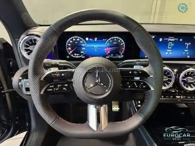 Mercedes-Benz CLA 180 Shooting Brake
