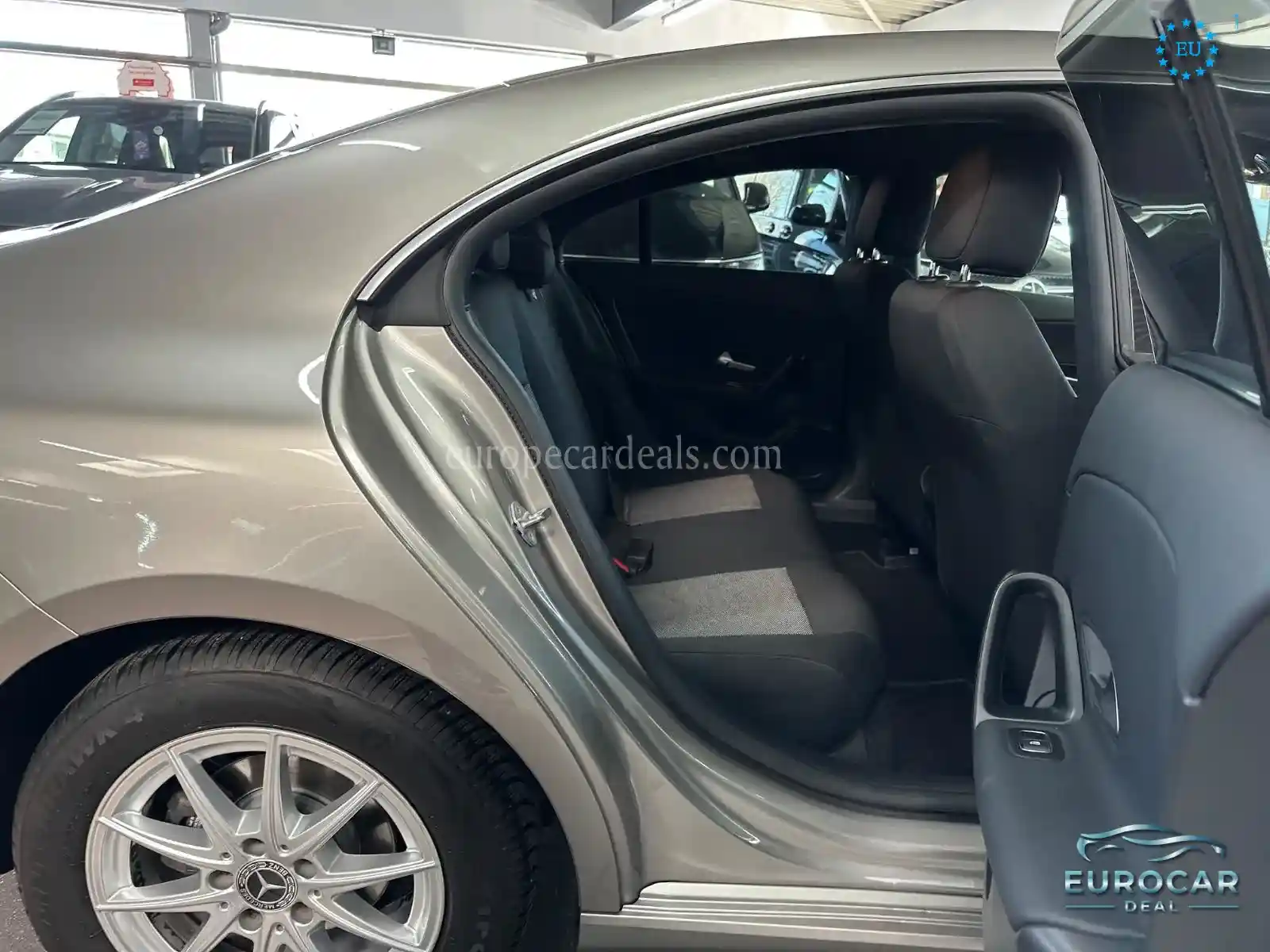 Mercedes-Benz CLA 180