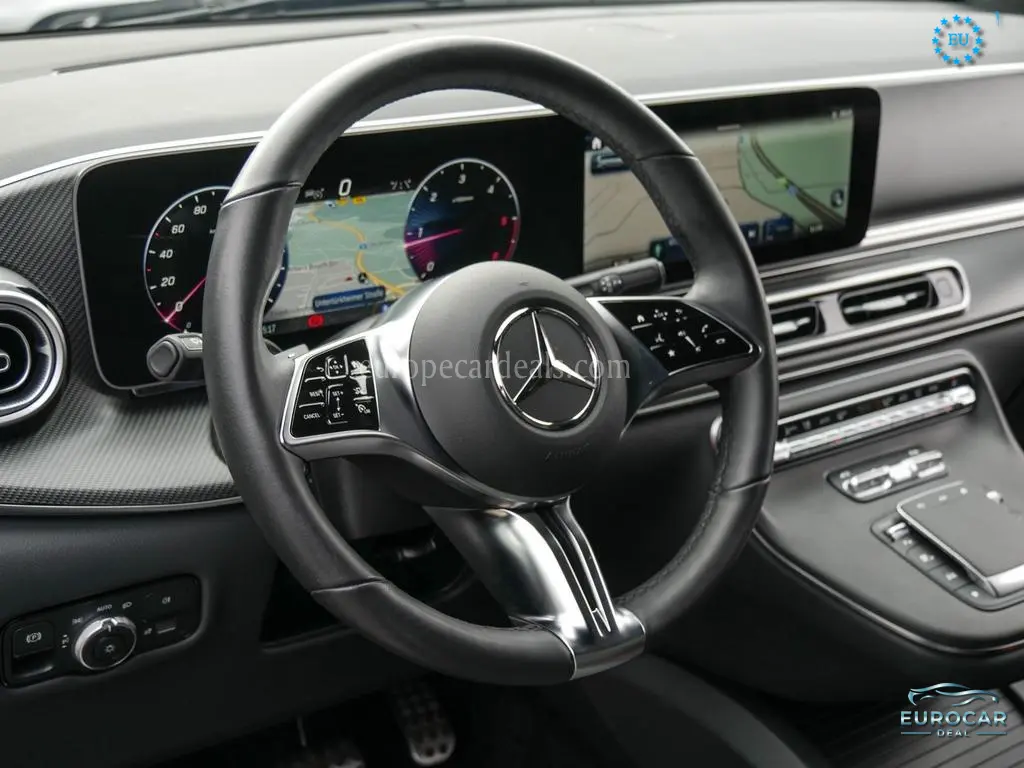Mercedes-Benz V 220
