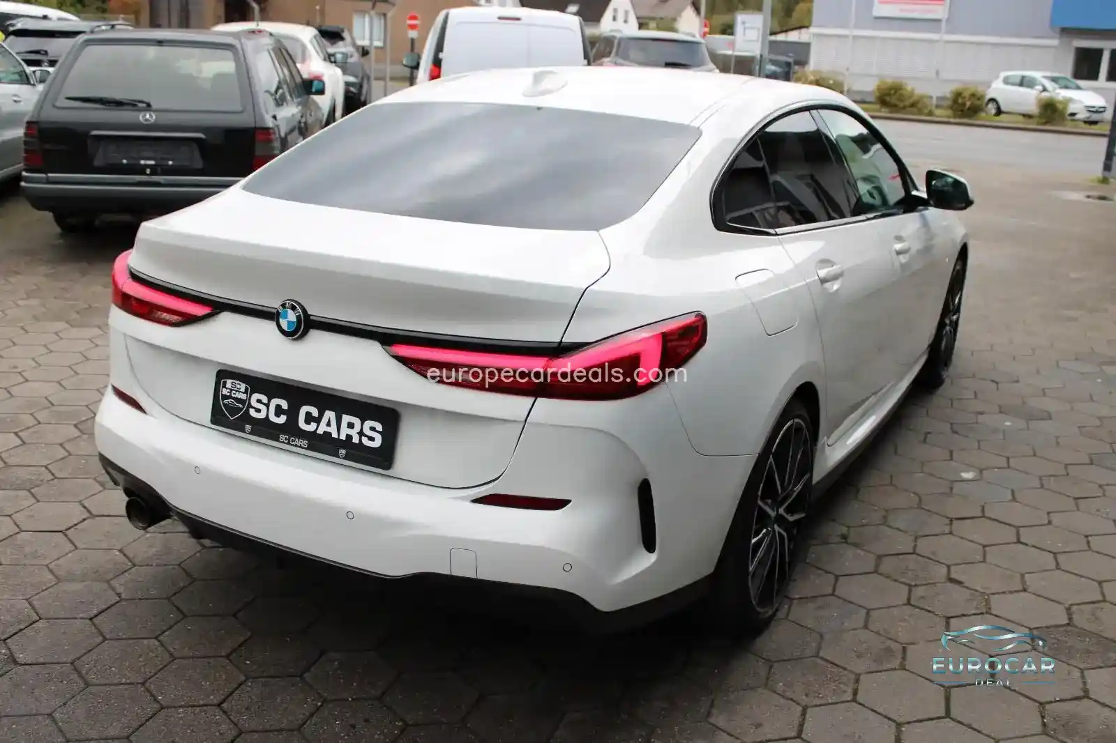 BMW 218