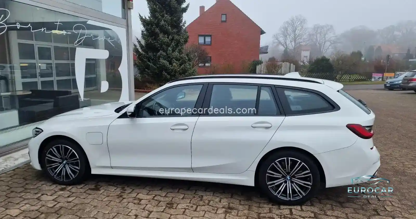 BMW 330