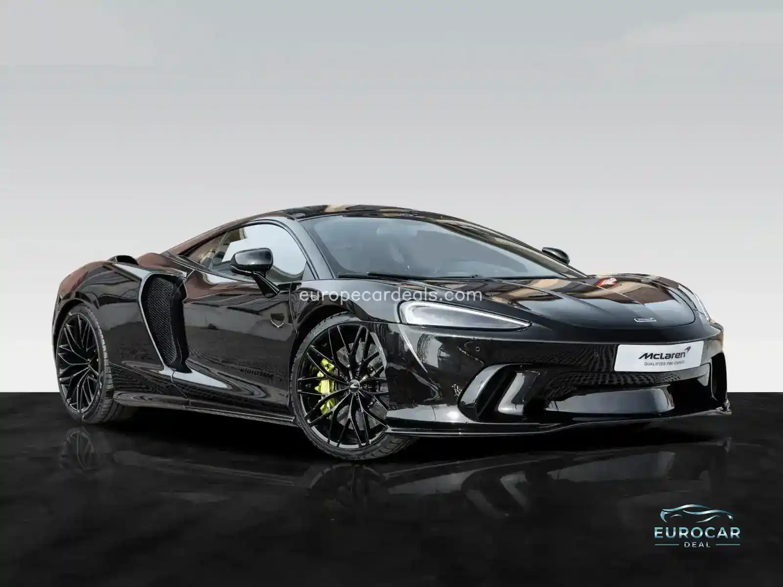 McLaren GT