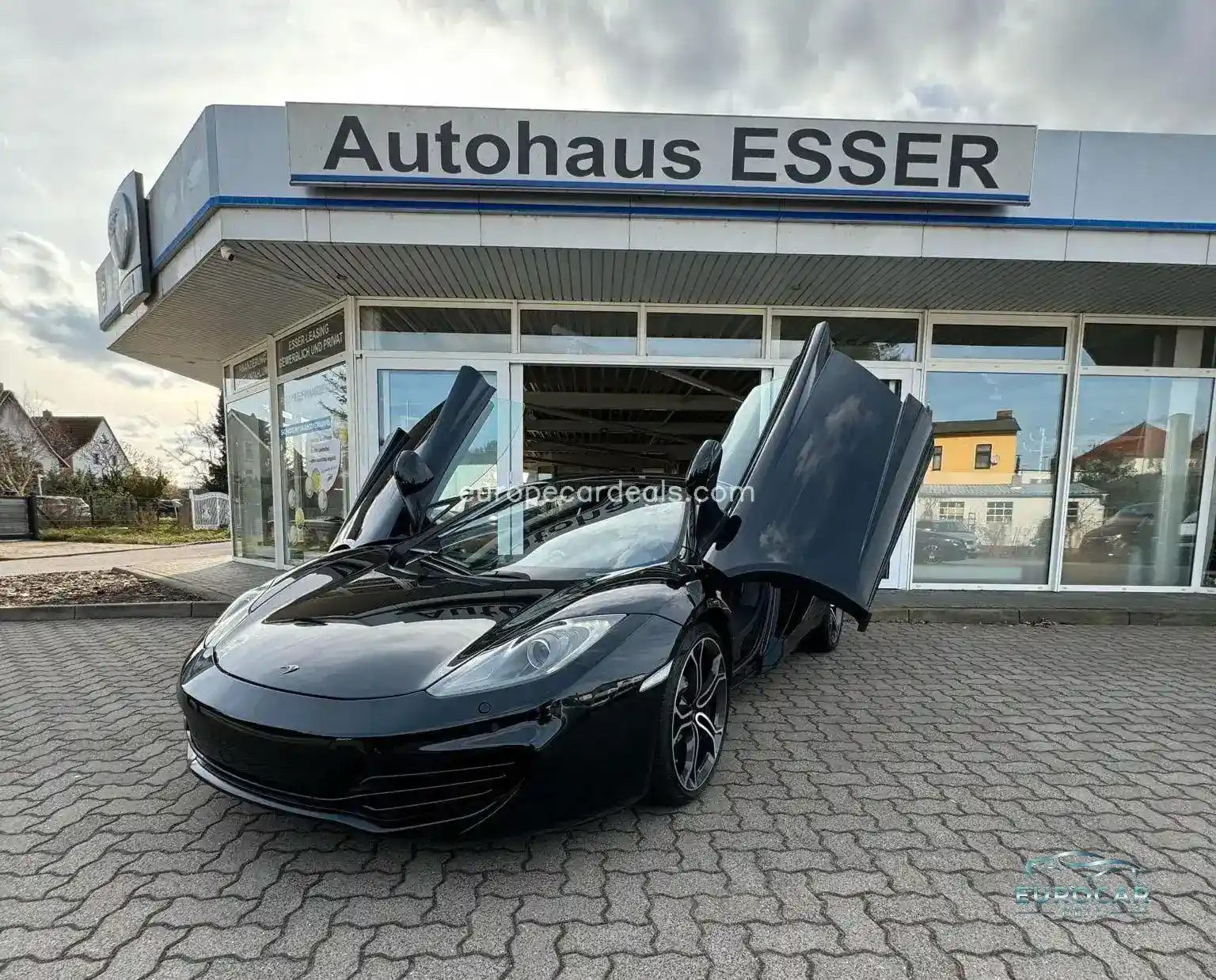 McLaren MP4-12C