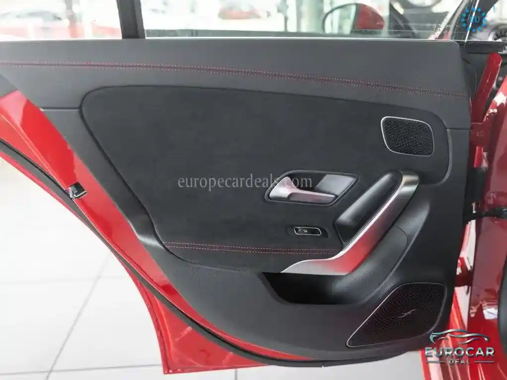 Mercedes-Benz CLA 35 AMG