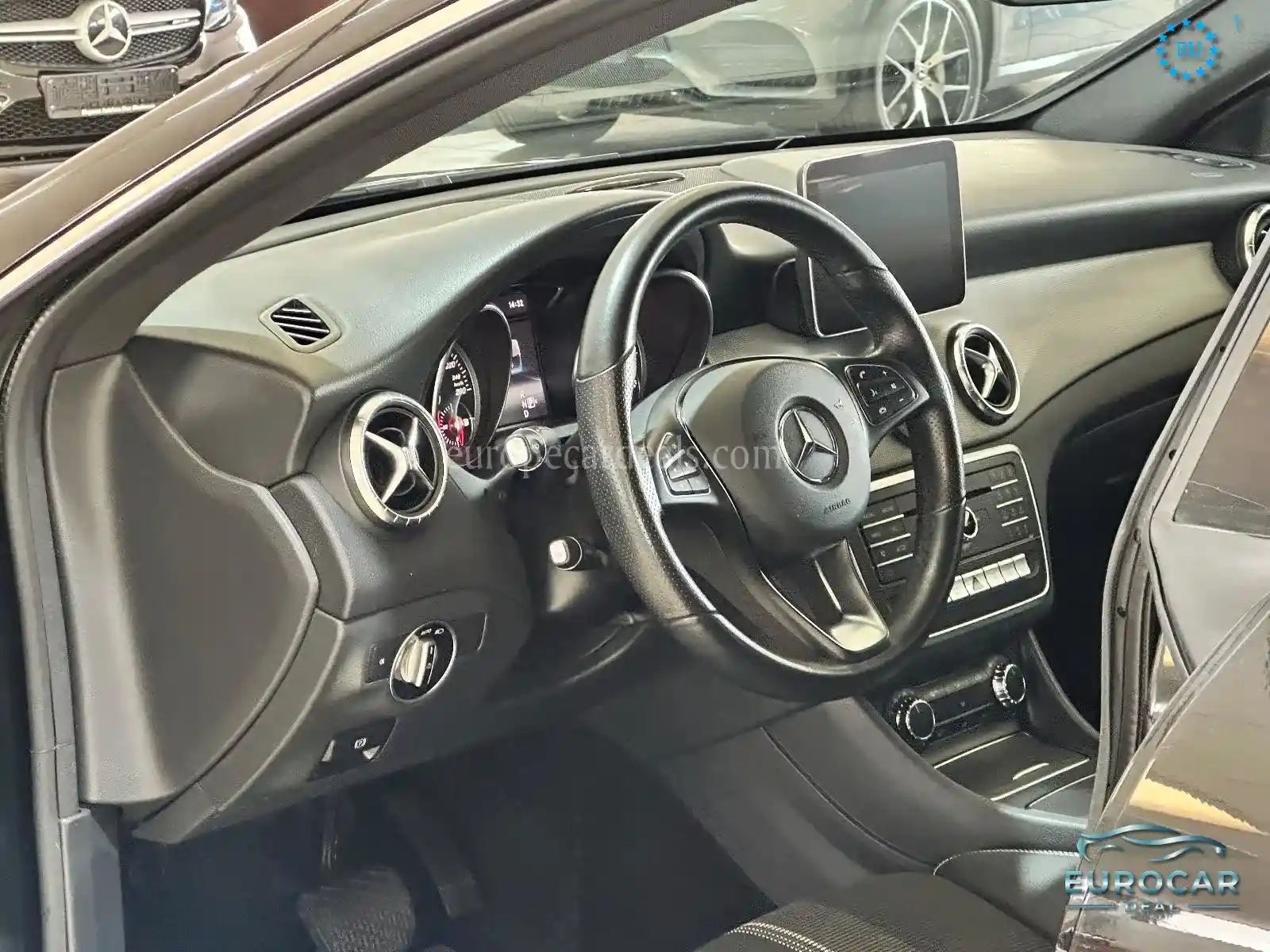 Mercedes-Benz CLA 180