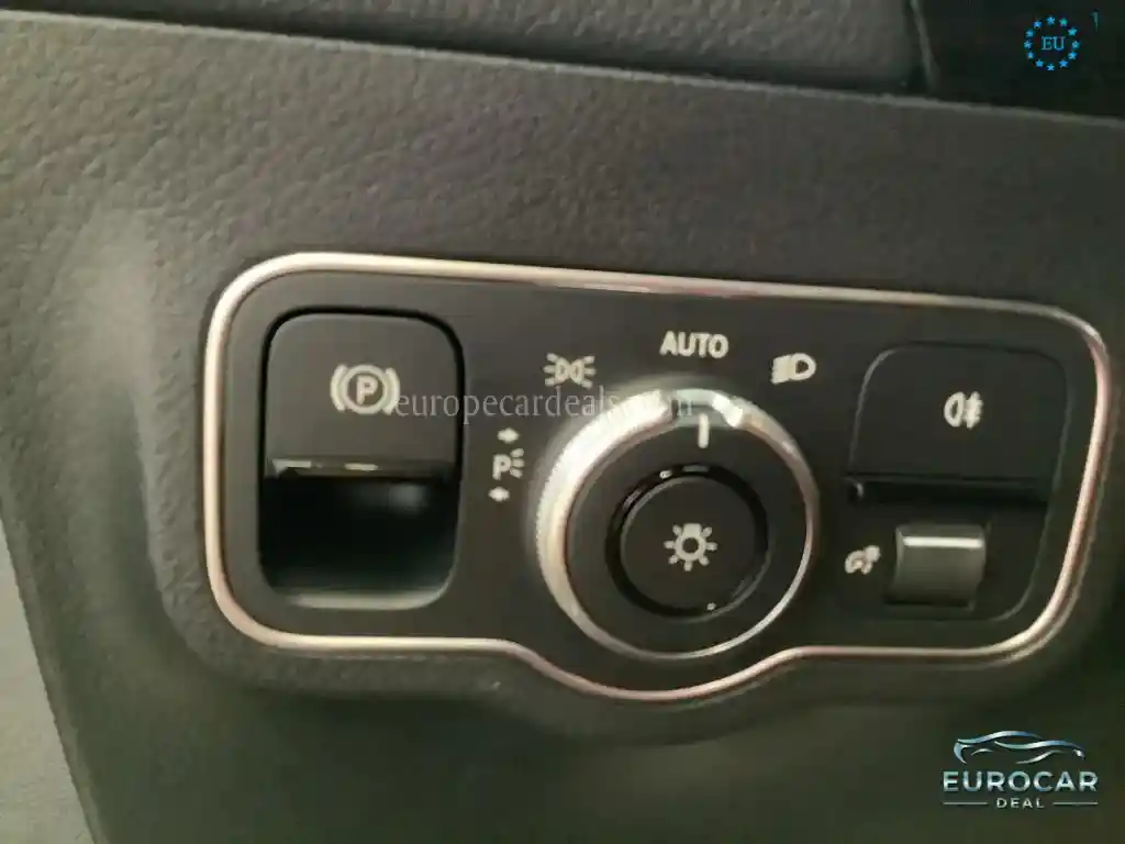 Mercedes-Benz B 220