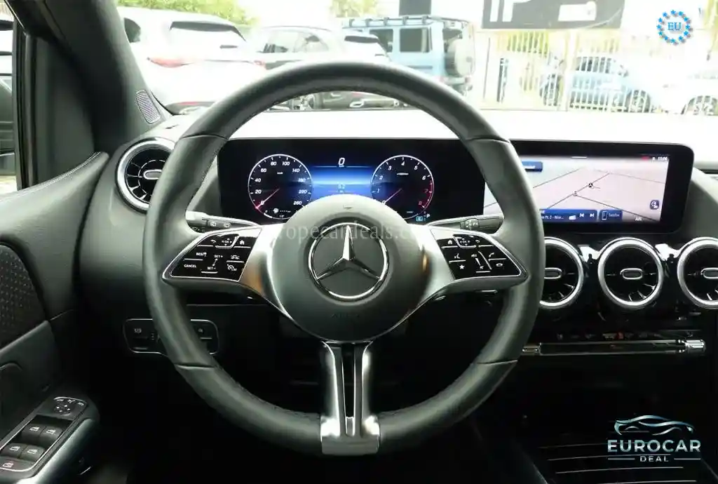 Mercedes-Benz B 180