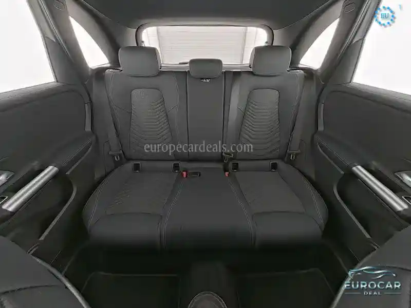 Mercedes-Benz B 220
