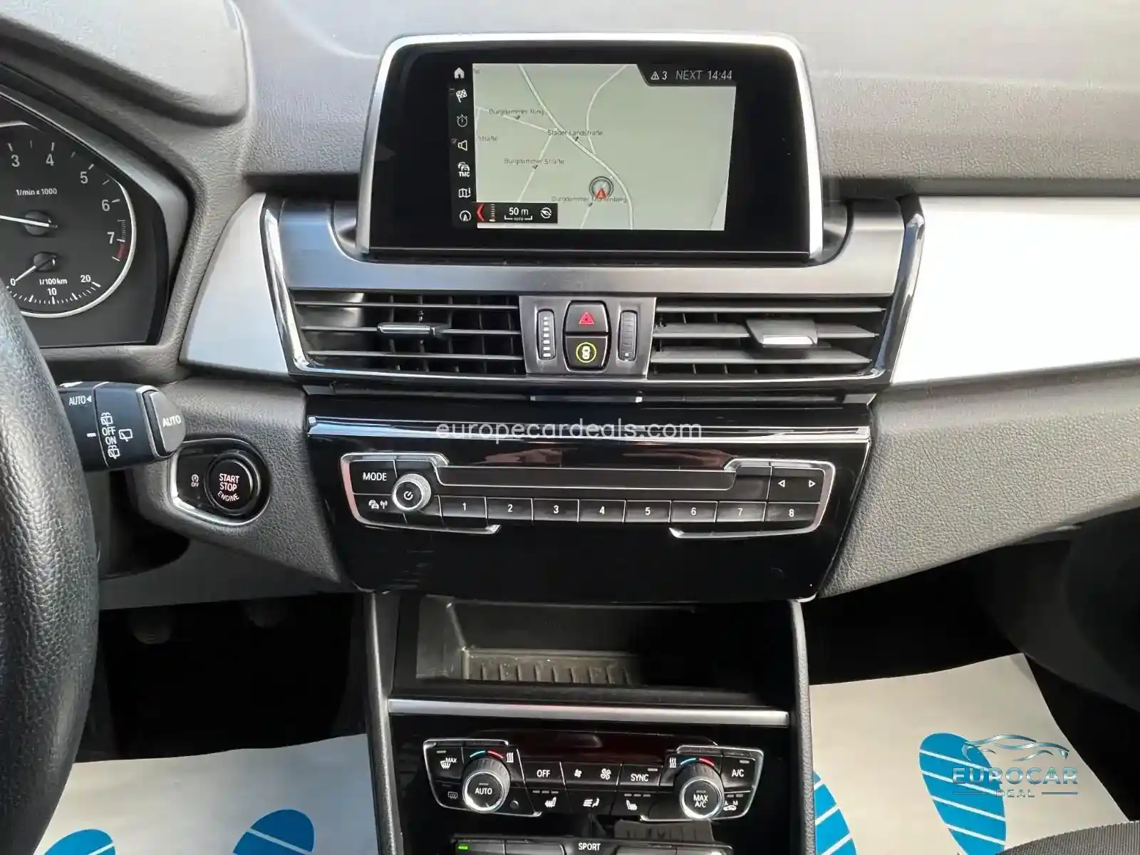 BMW 218