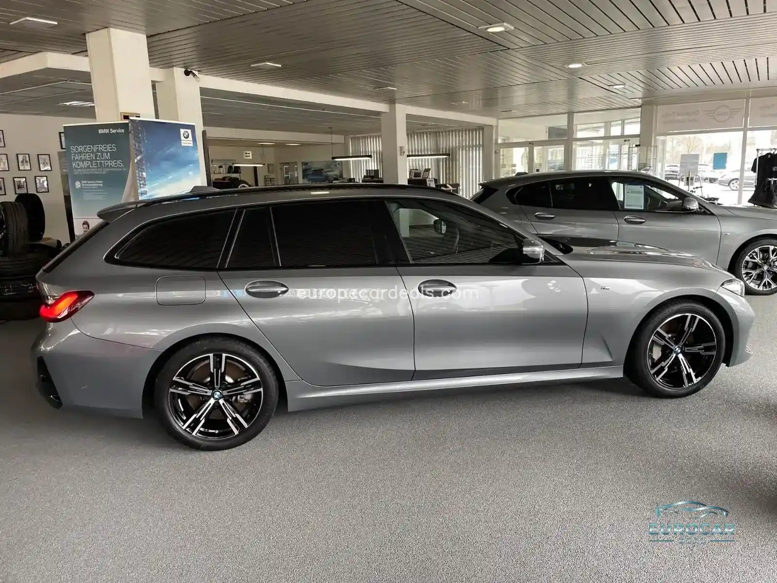 BMW 330