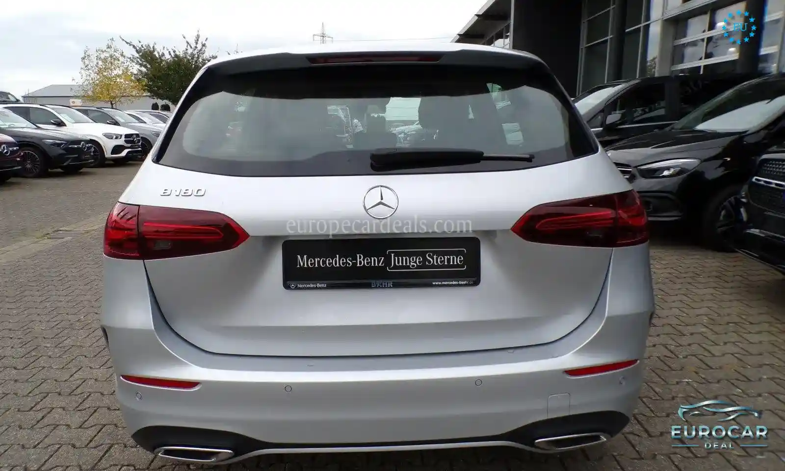 Mercedes-Benz B 180