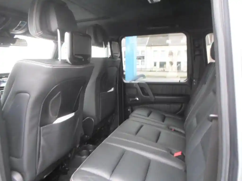 Mercedes-Benz G 500