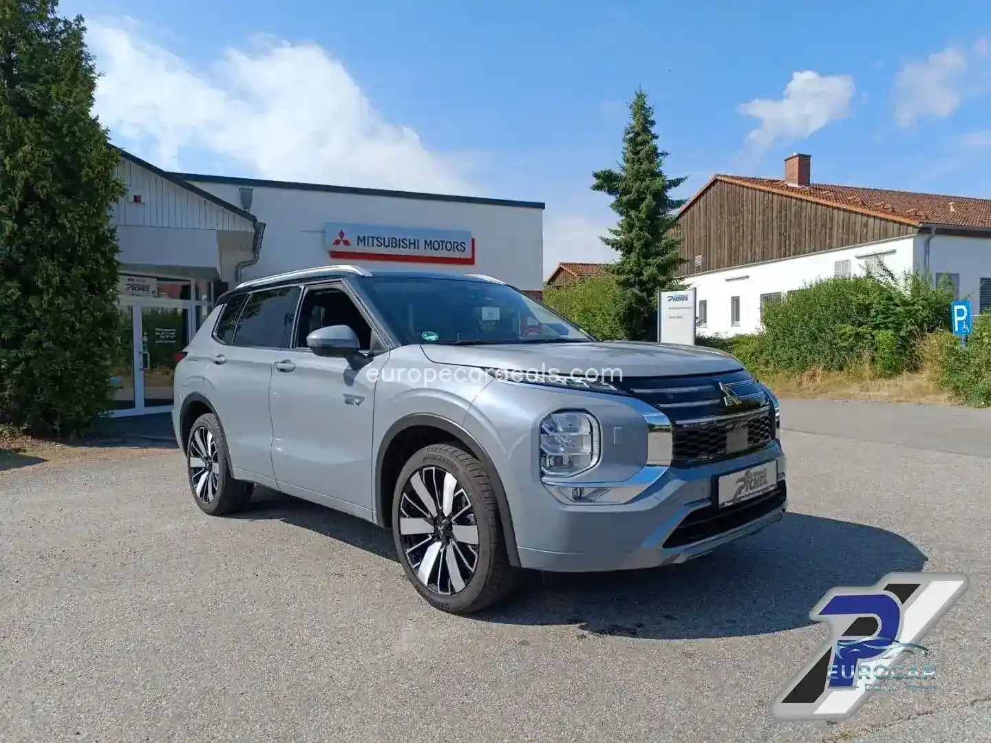 Mitsubishi Plug-in Hybrid Outlander