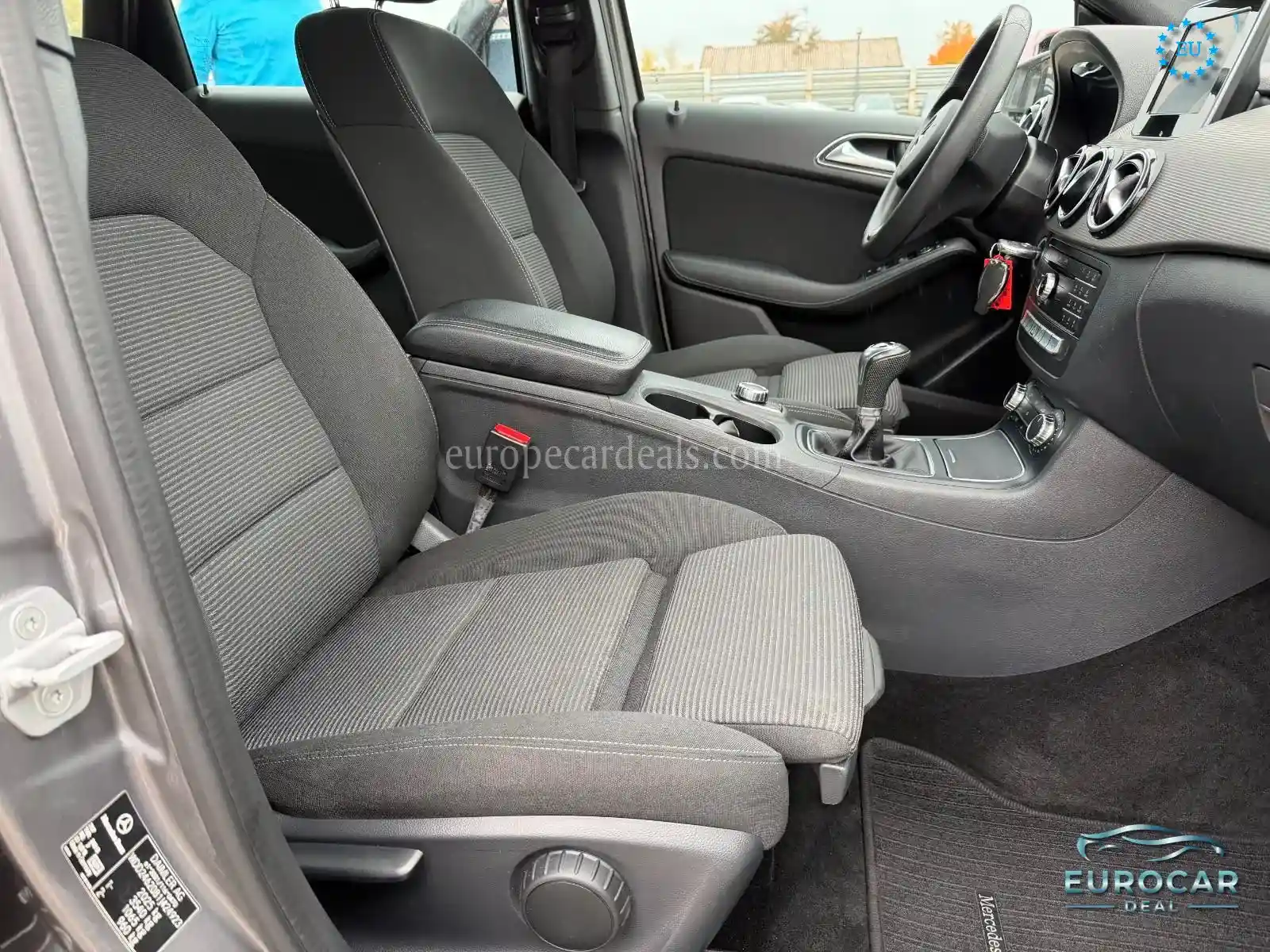 Mercedes-Benz B 200