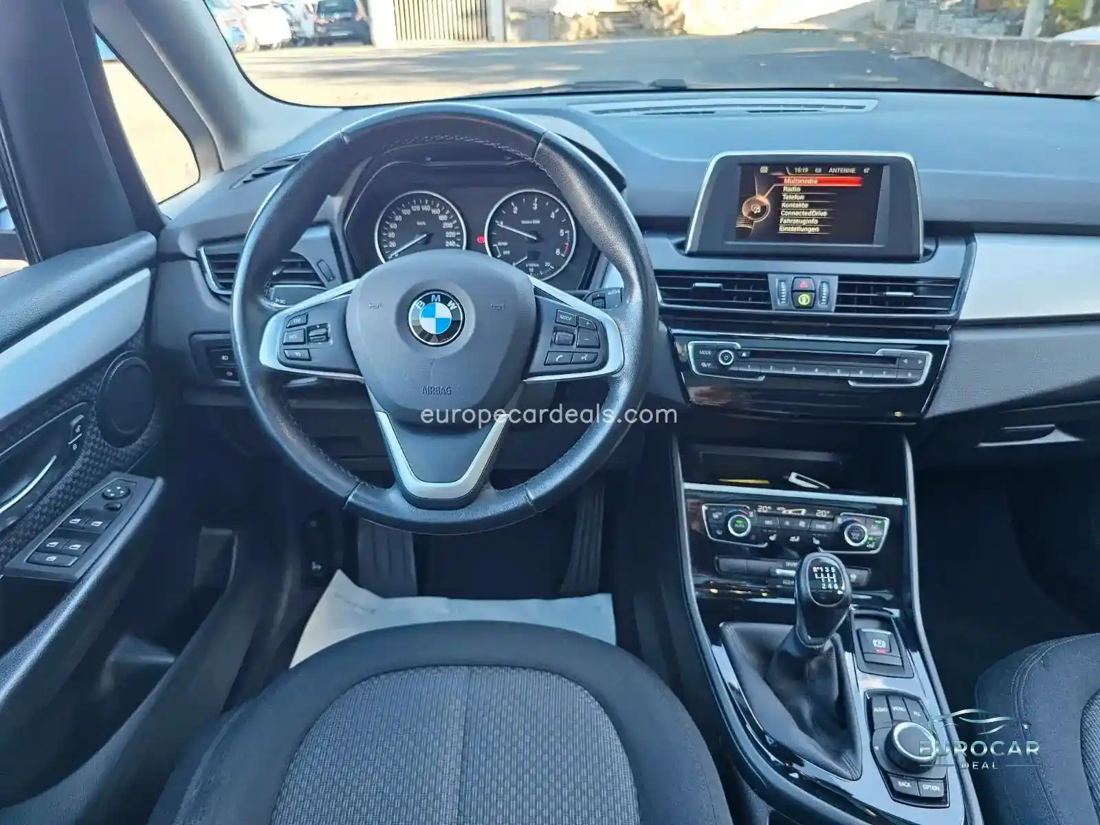 BMW 216