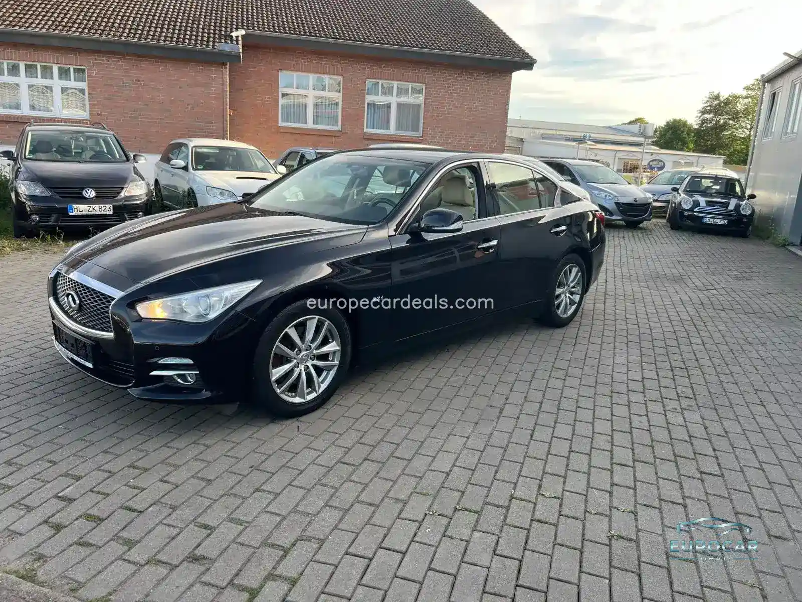 Infiniti Q50