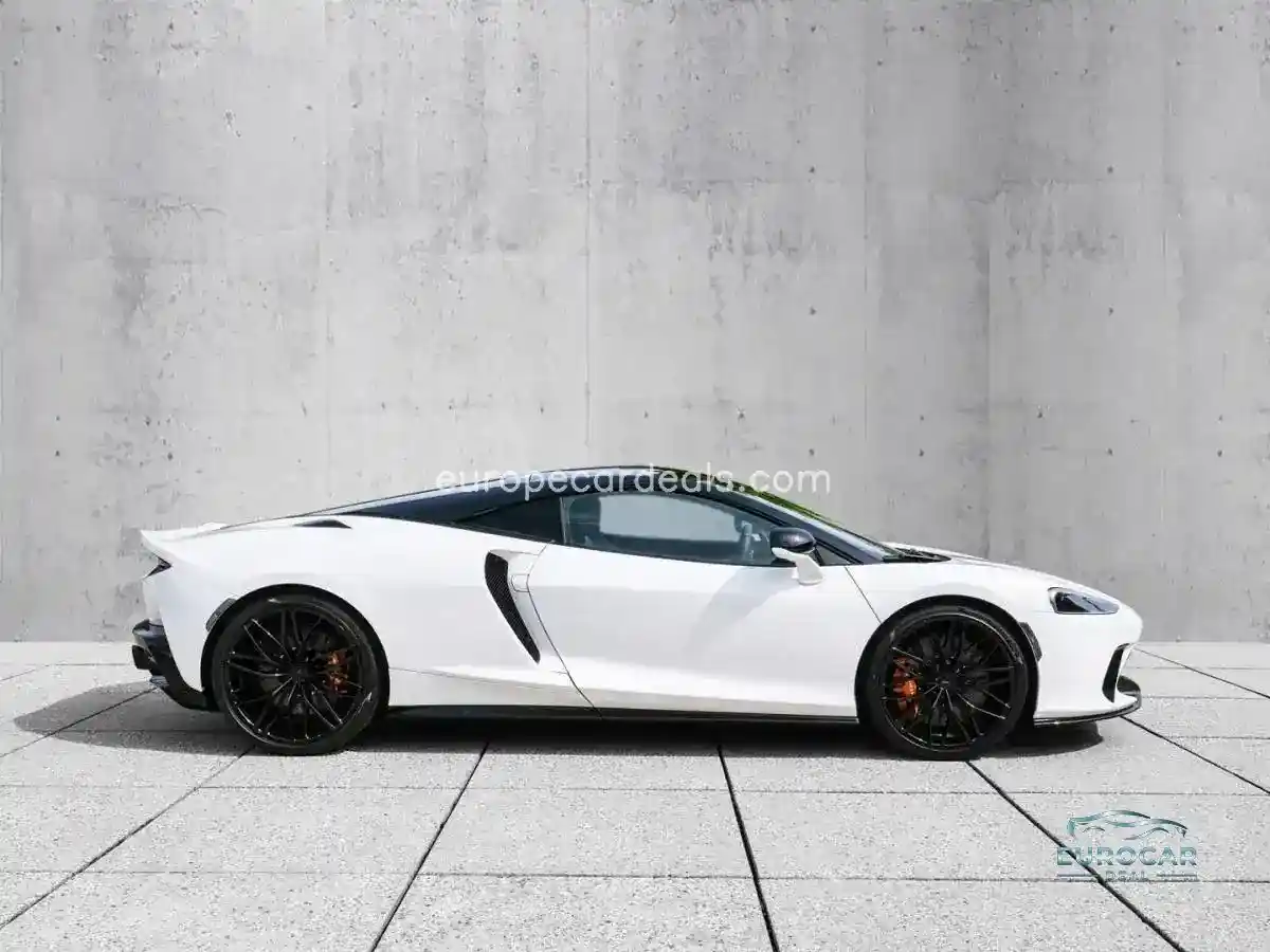 McLaren GTS