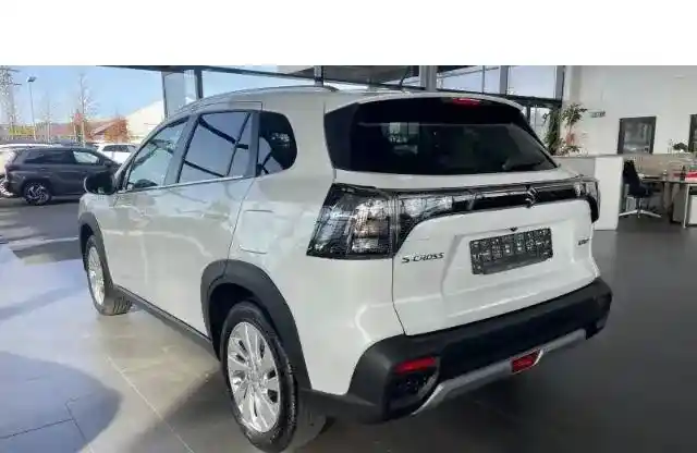 Suzuki (SX4) S-Cross