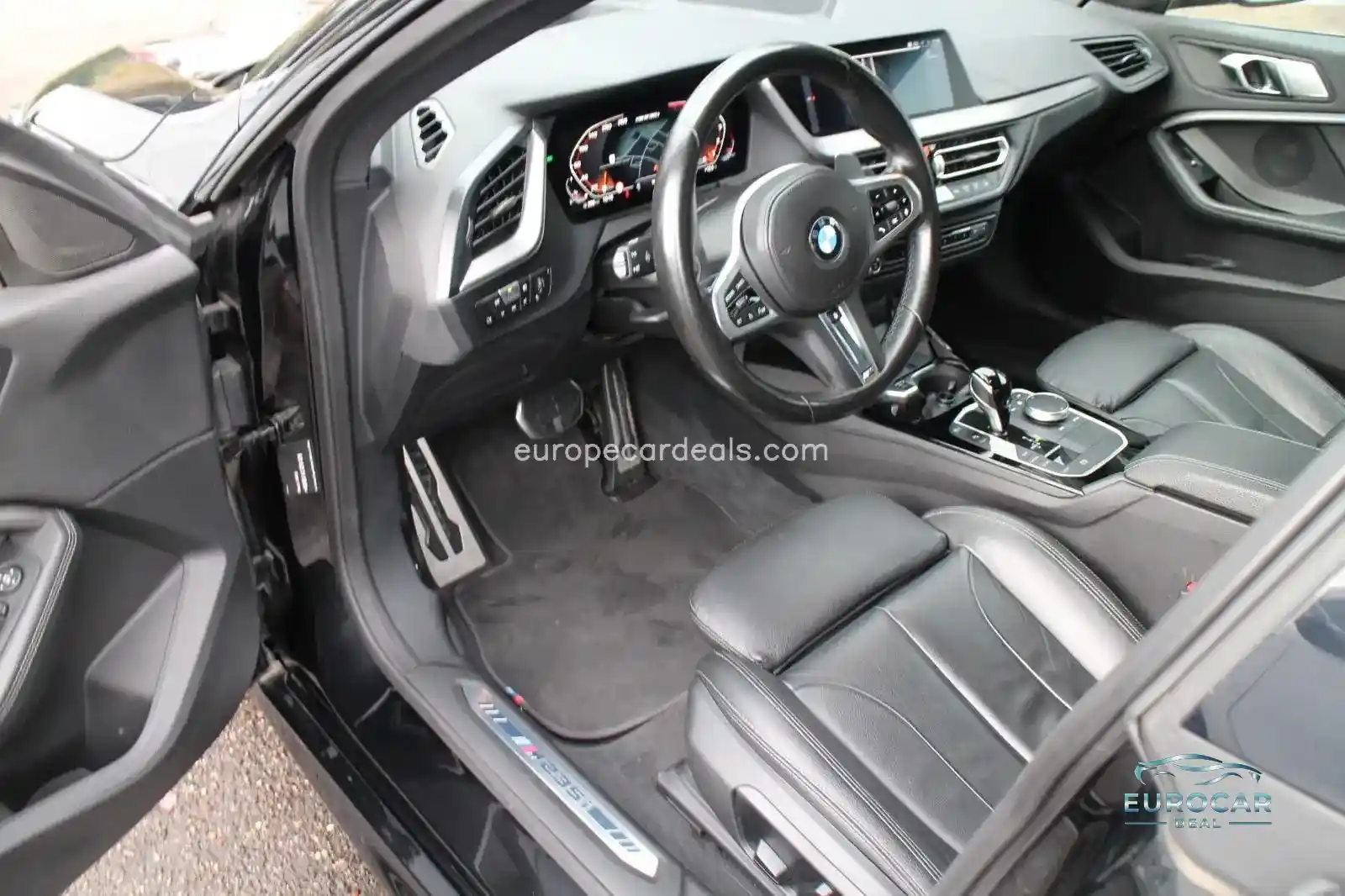 BMW M235