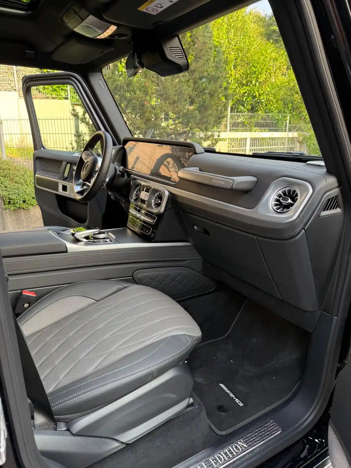 Mercedes-Benz G 500