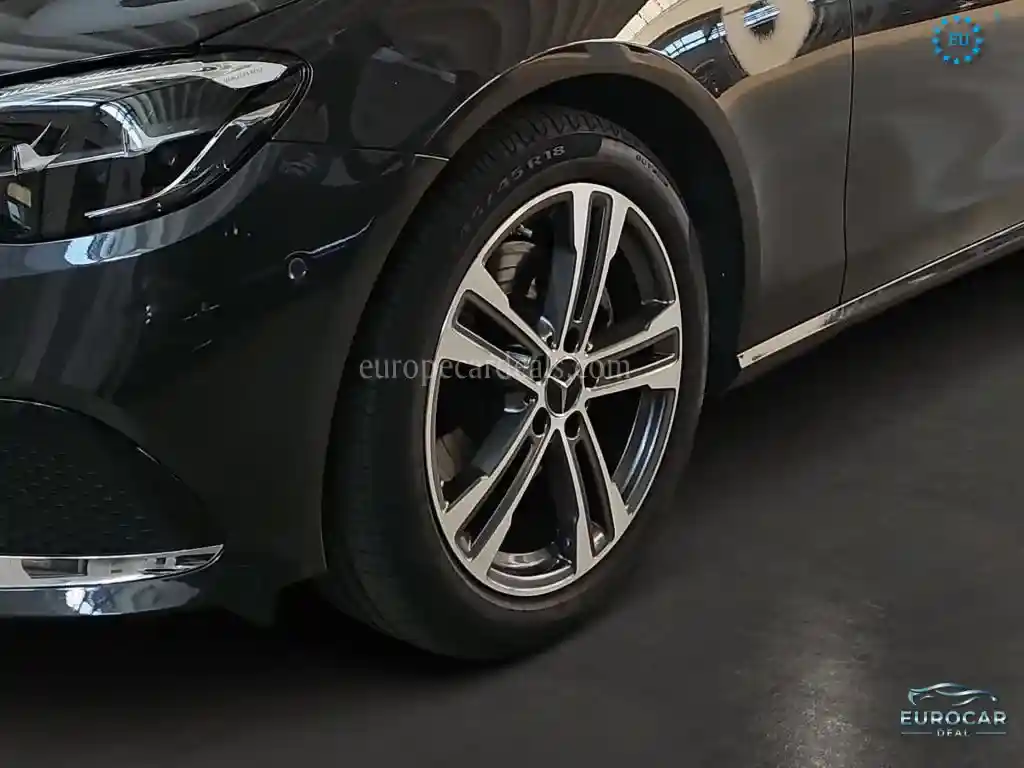 Mercedes-Benz E 200