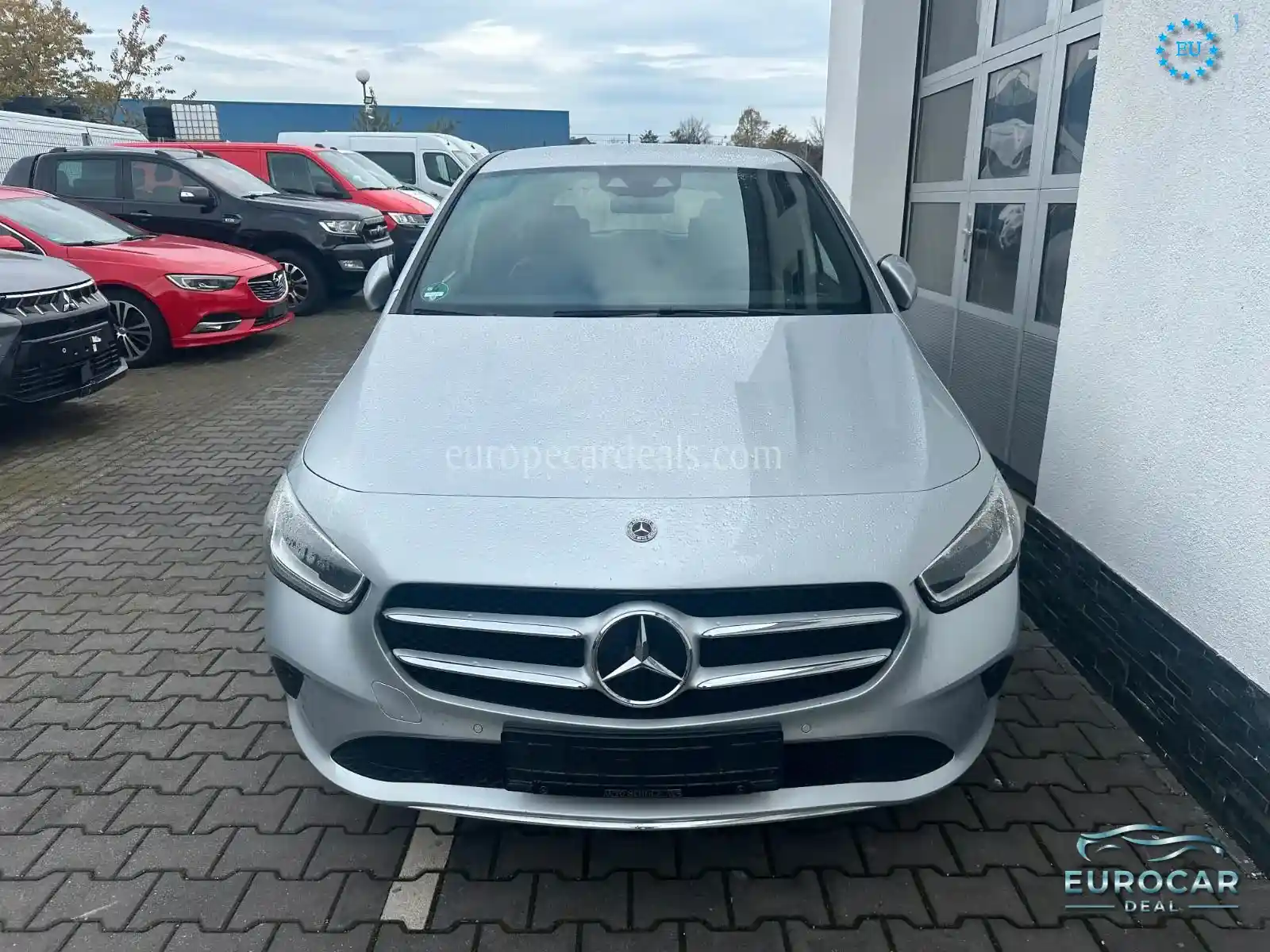 Mercedes-Benz B 180