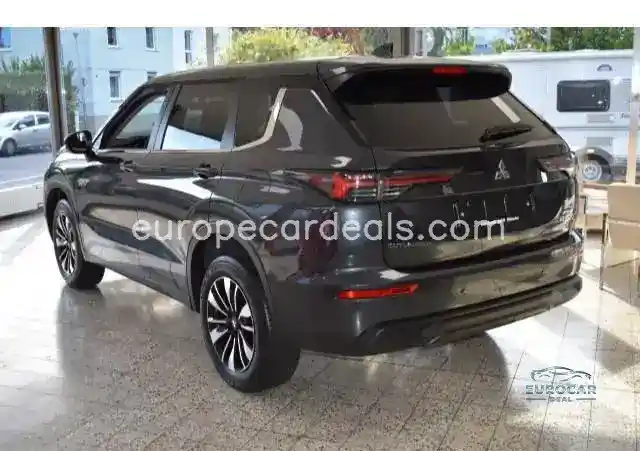 Mitsubishi Plug-in Hybrid Outlander