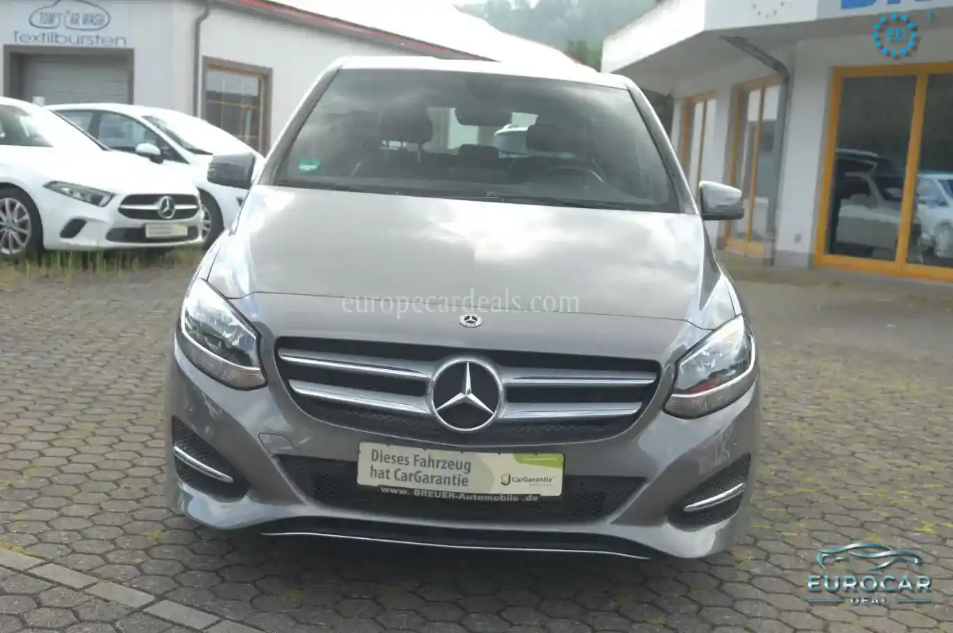 Mercedes-Benz B 180