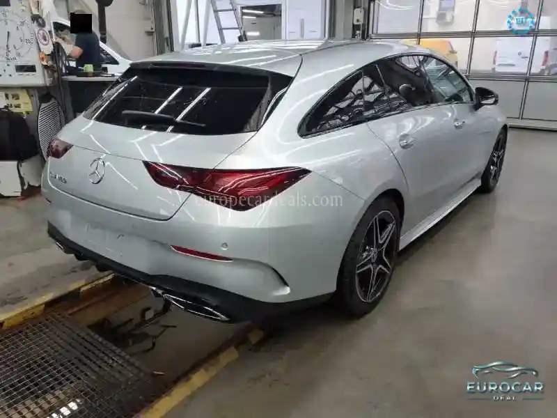 Mercedes-Benz CLA 180 Shooting Brake