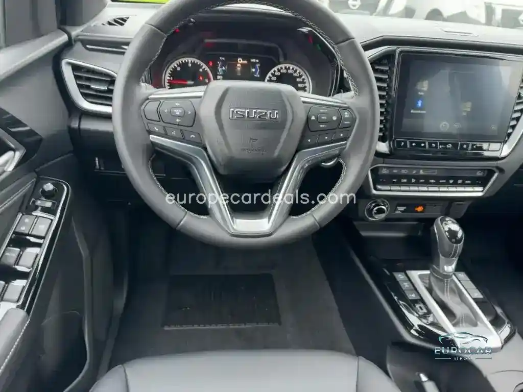 V-CROSS DoubleCab 4WD Automatik/Winter/AHK