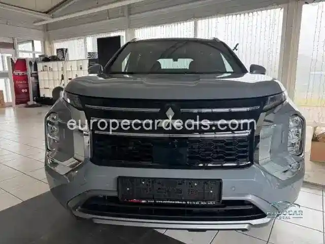 Mitsubishi Plug-in Hybrid Outlander