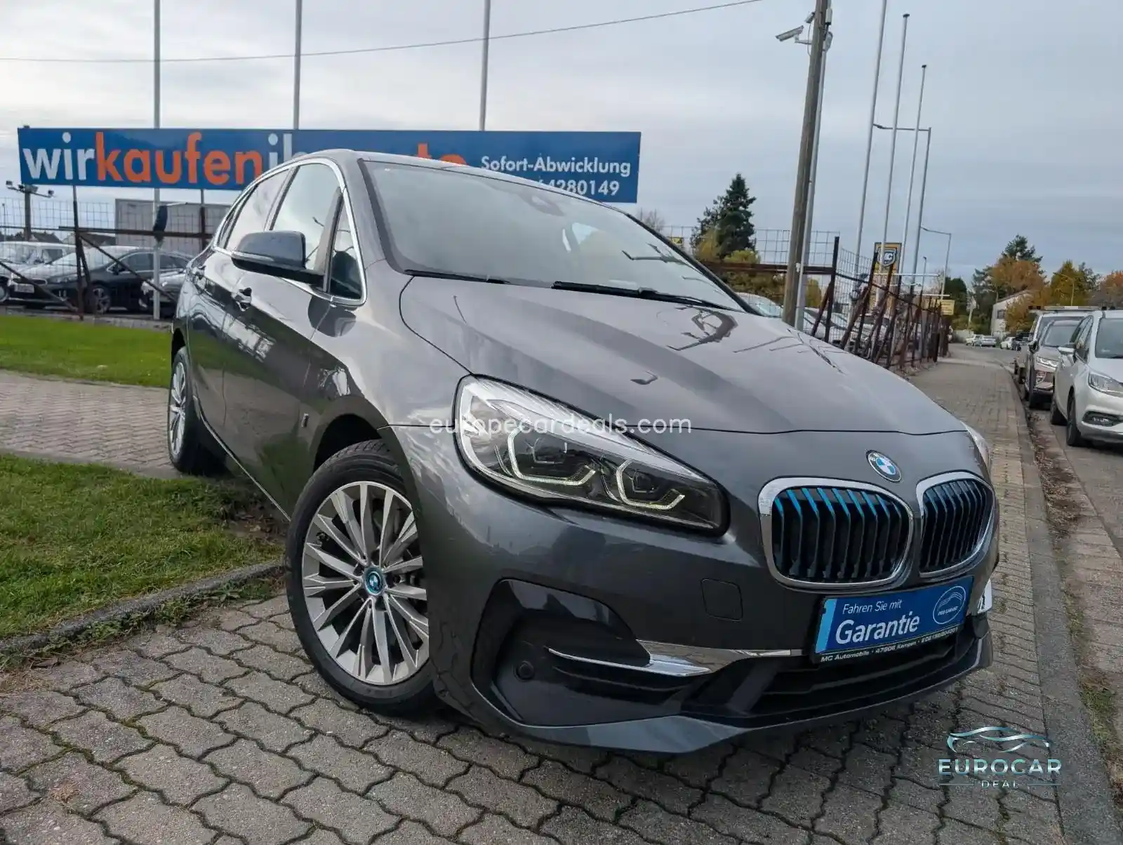 BMW 225
