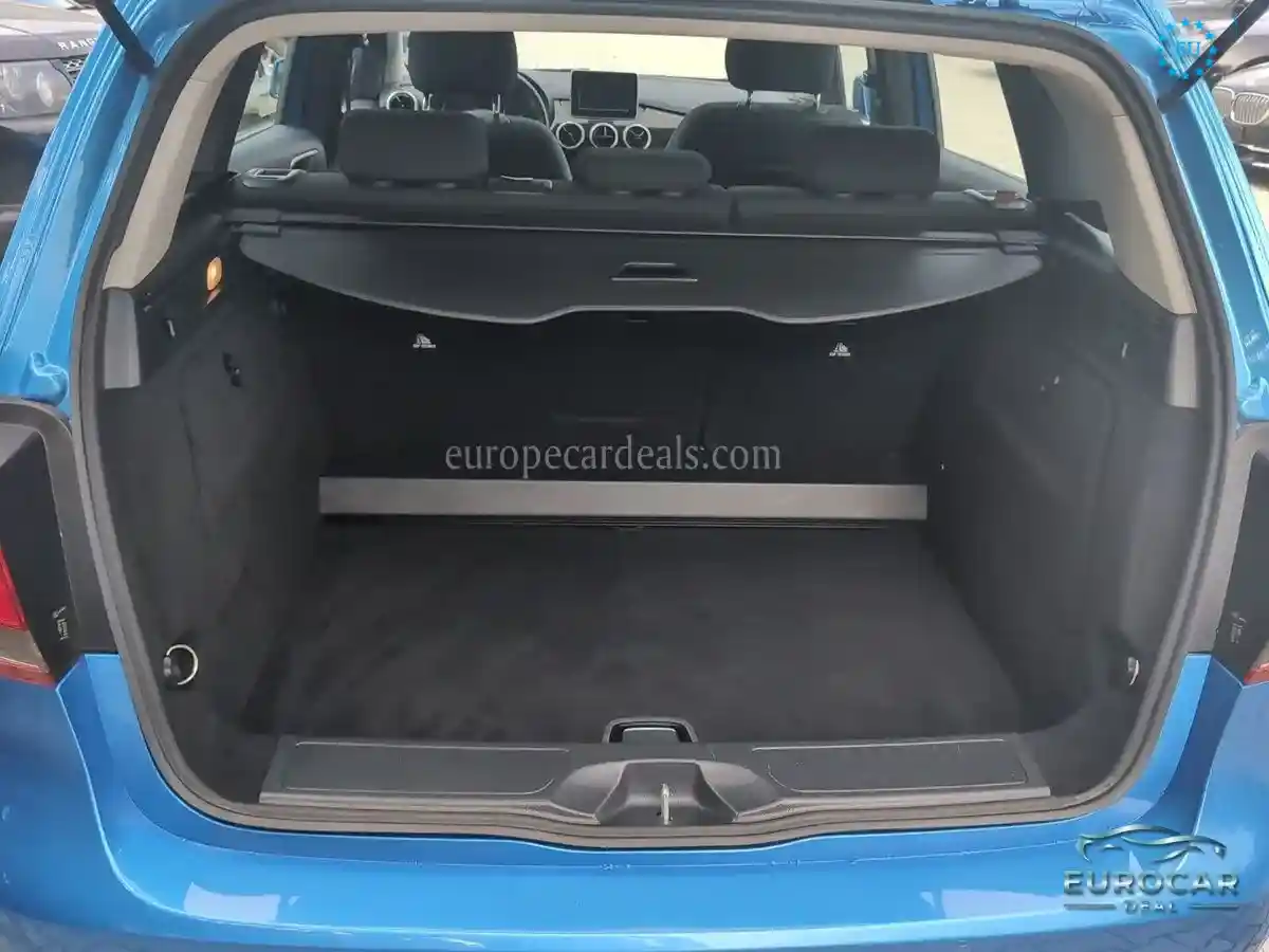 Mercedes-Benz B 220