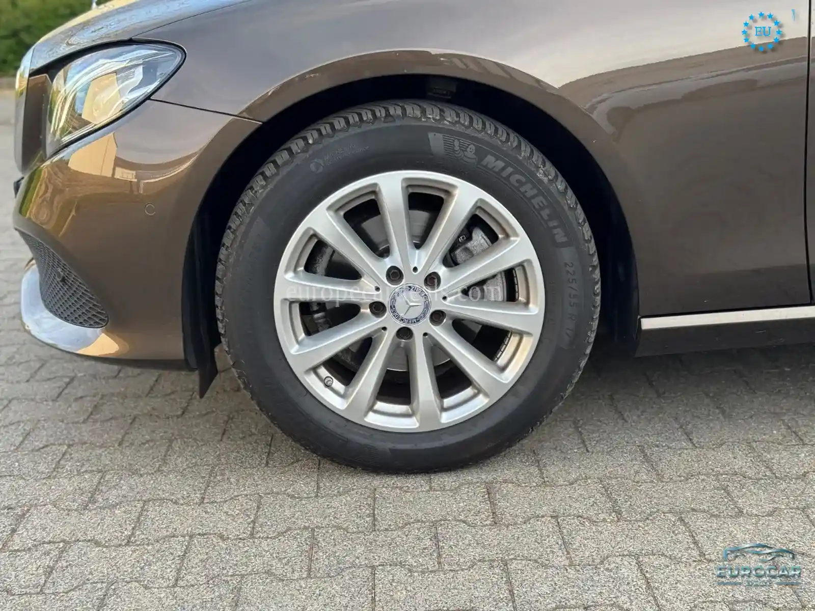 Mercedes-Benz E 200
