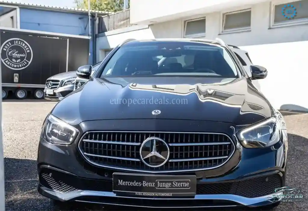 Mercedes-Benz E 300