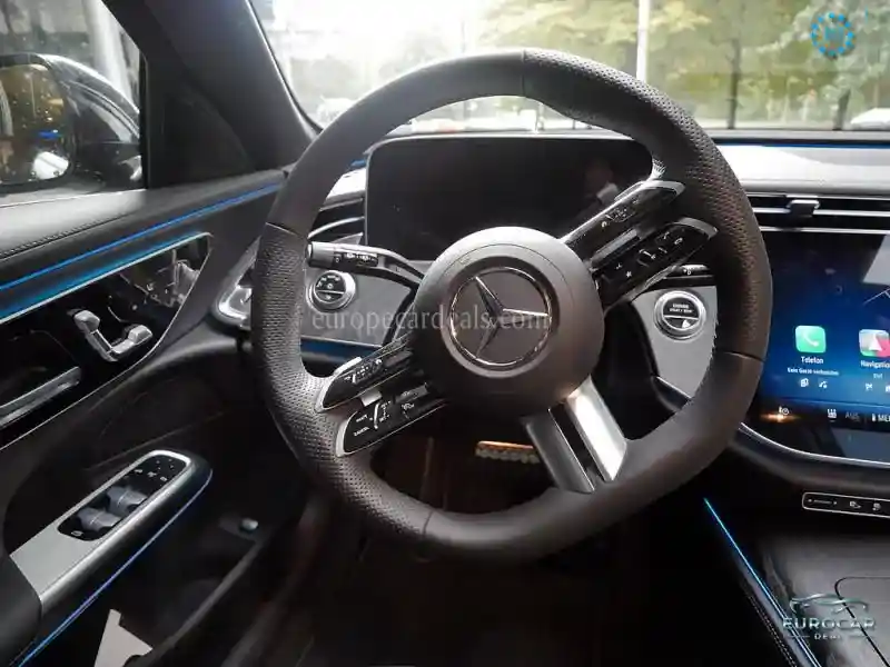 Mercedes-Benz E 300