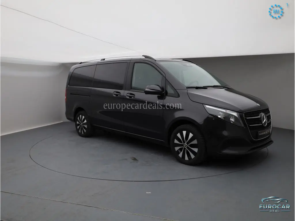 Mercedes-Benz V 220