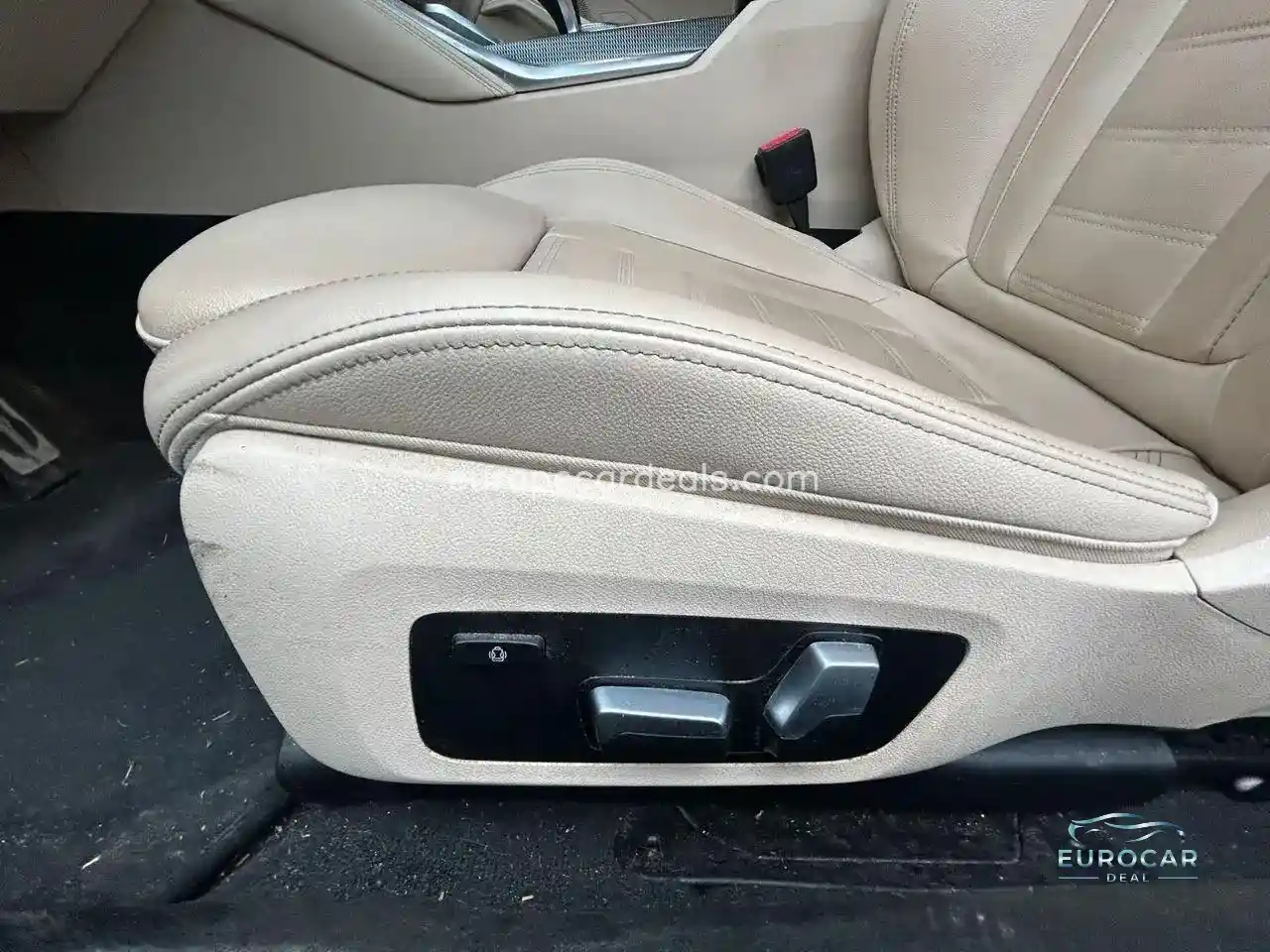 BMW M140i