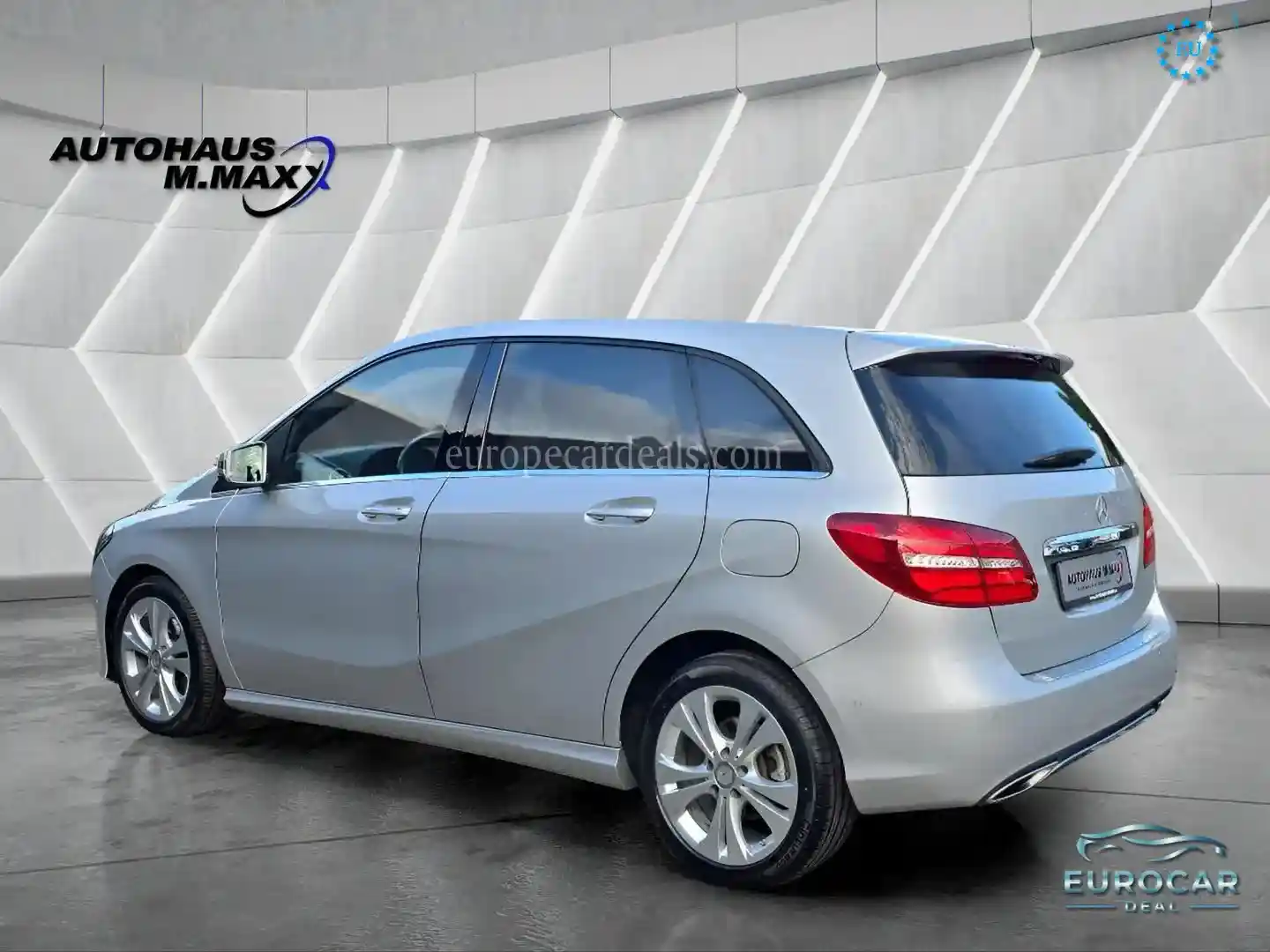 Mercedes-Benz B 180