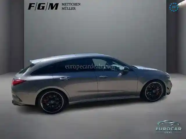Mercedes-Benz CLA 45 AMG Shooting Brake