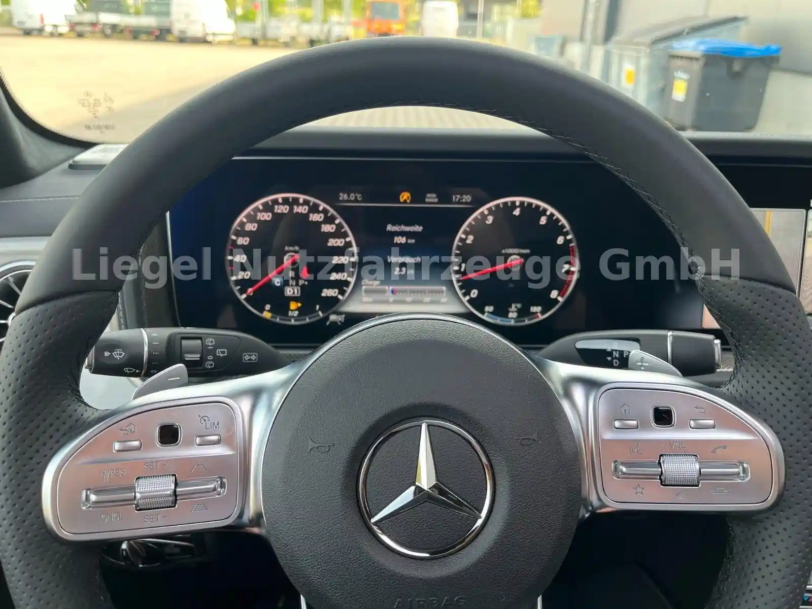 Mercedes-Benz G 500