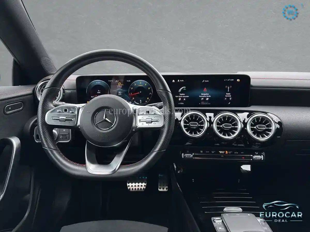 Mercedes-Benz CLA 200