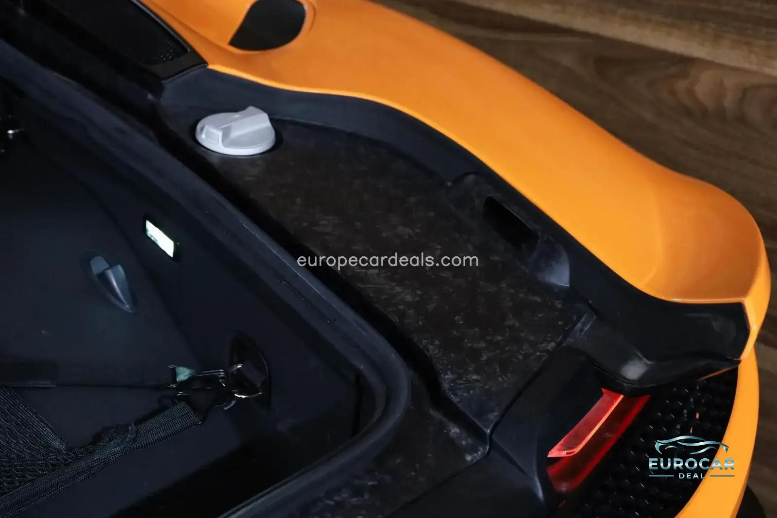 McLaren GT