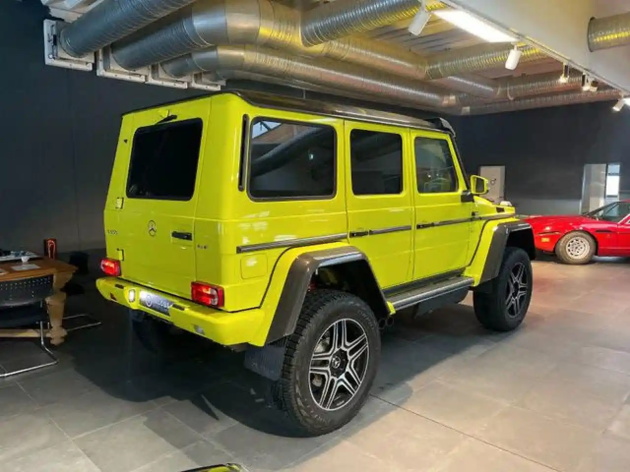 Mercedes-Benz G 500